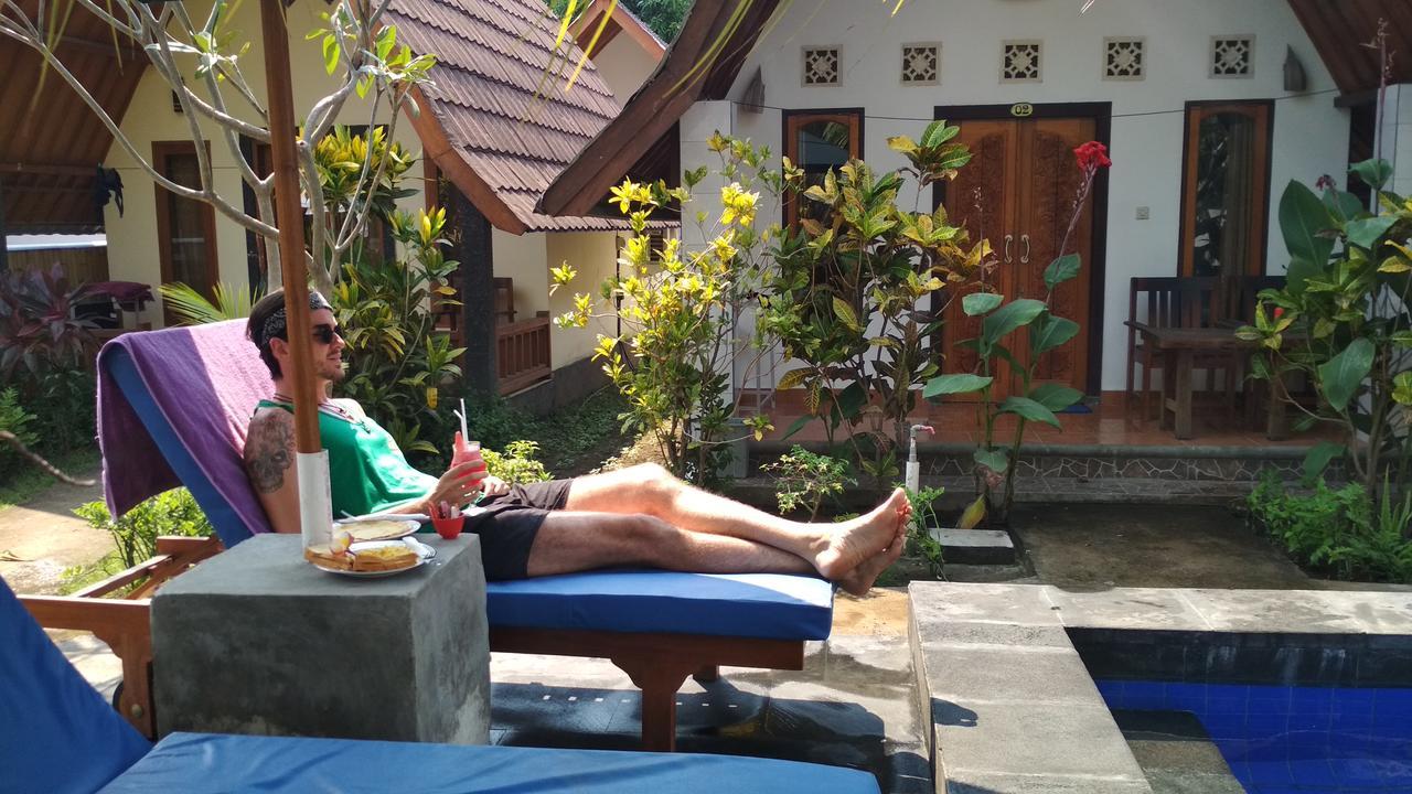 Balengku Homestay Gili Air Exterior photo